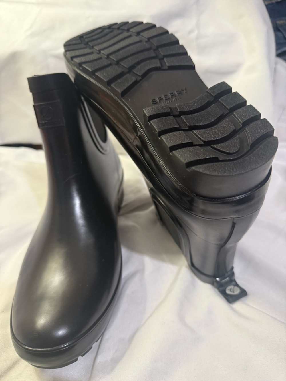 Sperry Drizzle Chelsea Rain Boot
Chelsea Rain Boot, Lug Sole W/Size 7,8,10 - Picture 4 of 8